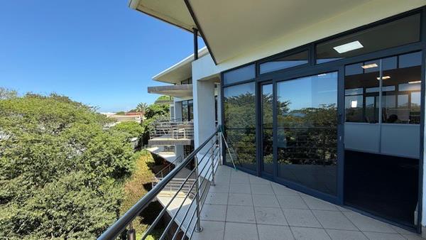 84  m² Commercial space