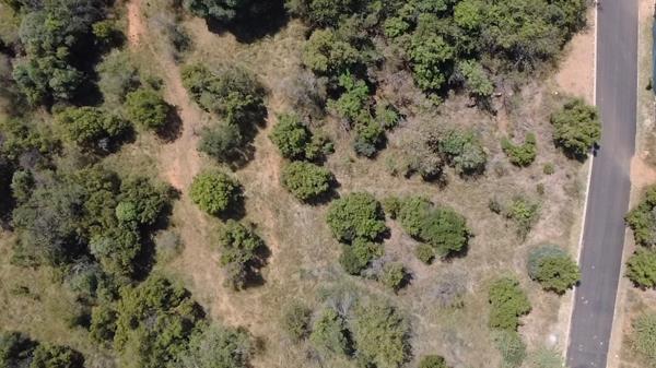 1 198 m² Land