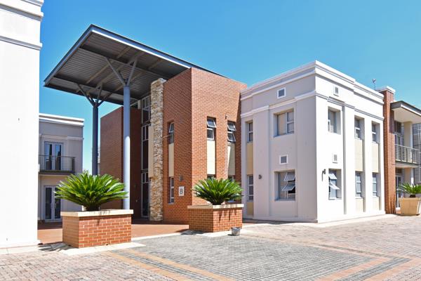 364  m² Commercial space