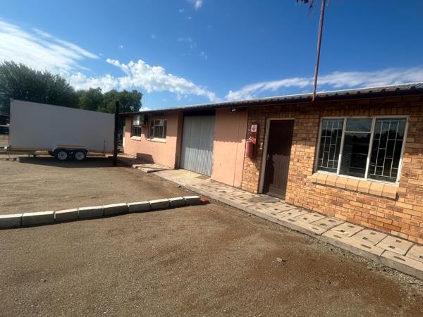 256  m² Commercial space