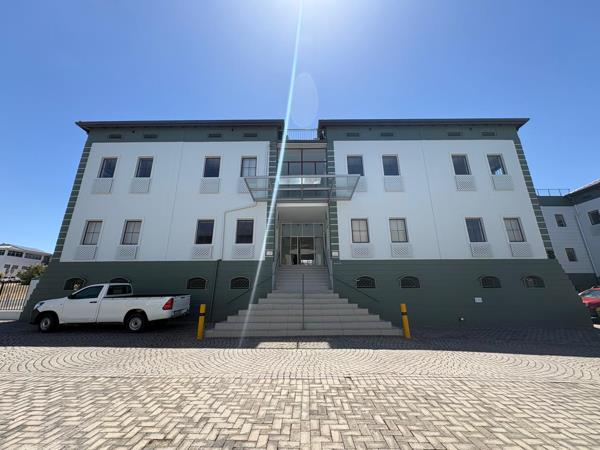 74.4  m² Commercial space