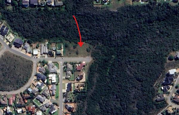 879 m² Land