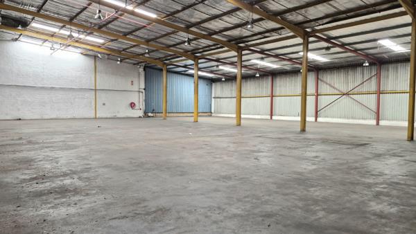 1 943  m² Commercial space