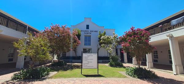 147  m² Commercial space