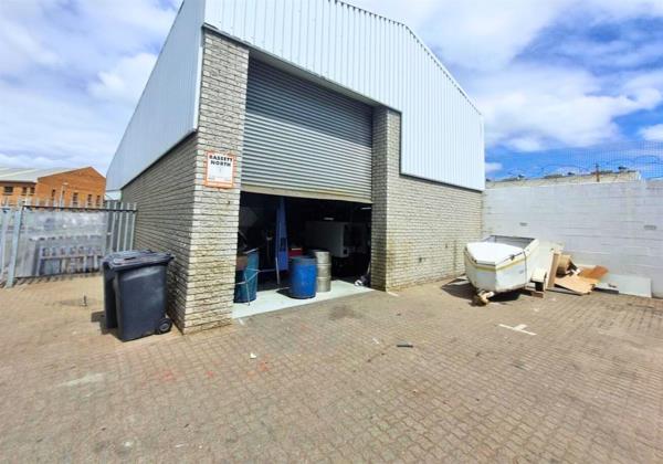 170  m² Industrial space