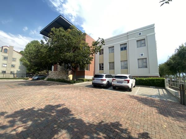 983 m² Commercial space