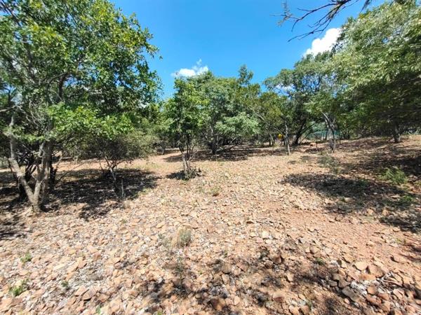 3 350 m² Land