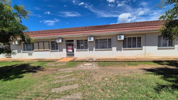 464  m² Commercial space