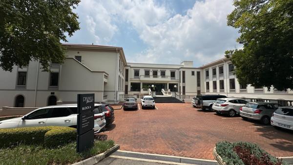 684 m² Office Space