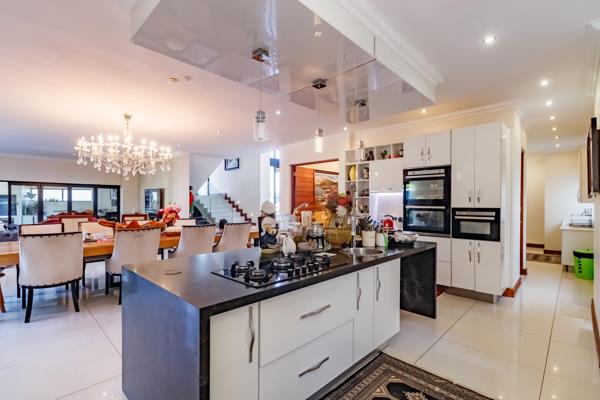 6 Bedroom House