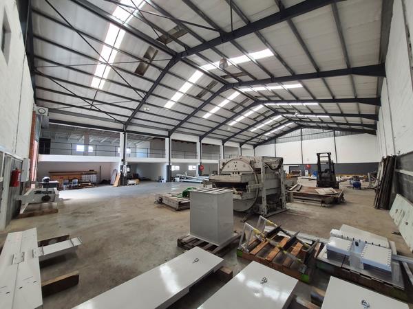 1 190  m² Industrial space
