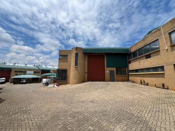 543  m² Industrial space