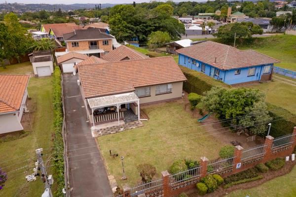 10 Bedroom House