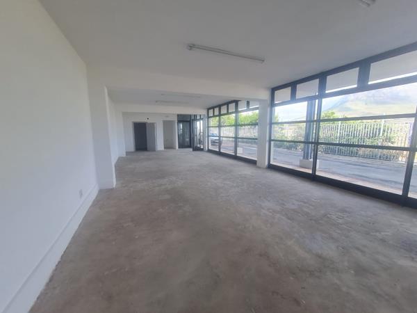 82  m² Office Space