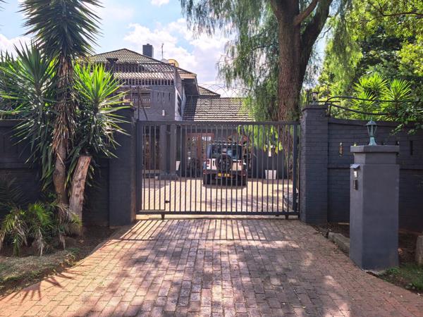 12 Bedroom House