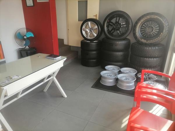 163  m² Office Space