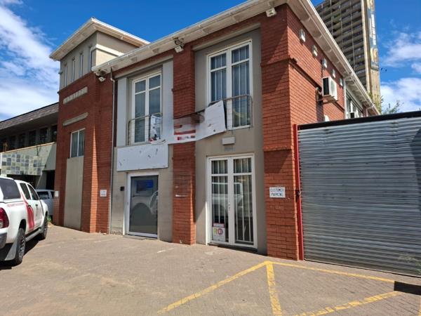 392  m² Commercial space