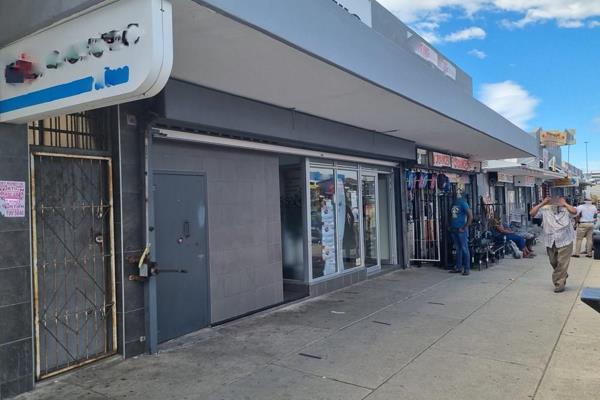 140  m² Retail Space