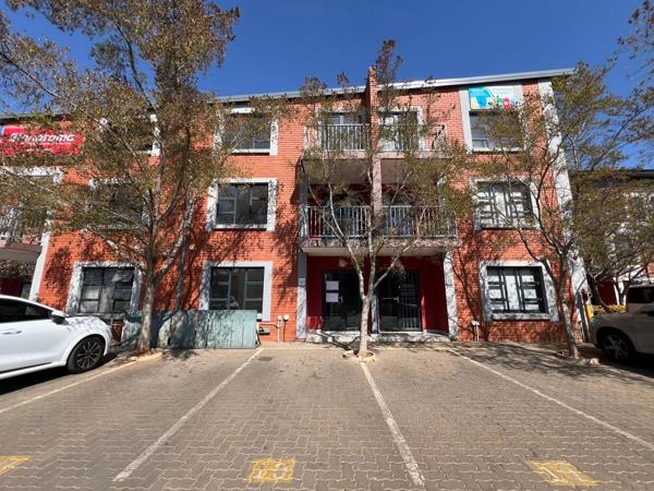 355  m² Industrial space