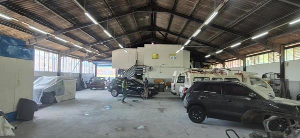 551  m² Industrial space