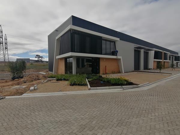 565  m² Industrial space