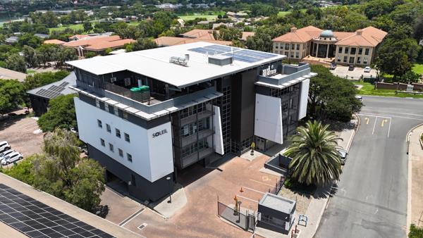 358  m² Commercial space