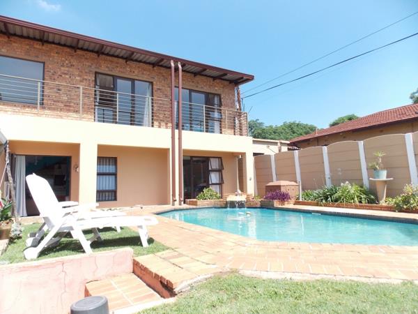 6 Bedroom House