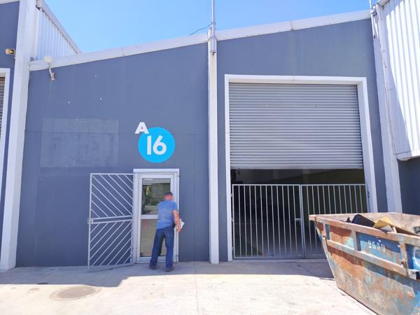 912  m² Industrial space