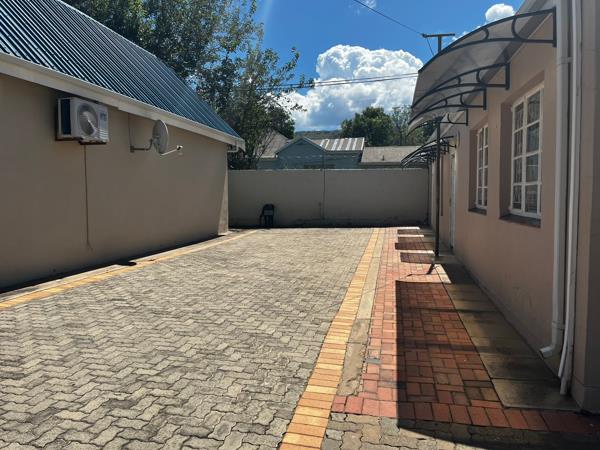 1 Bedroom House