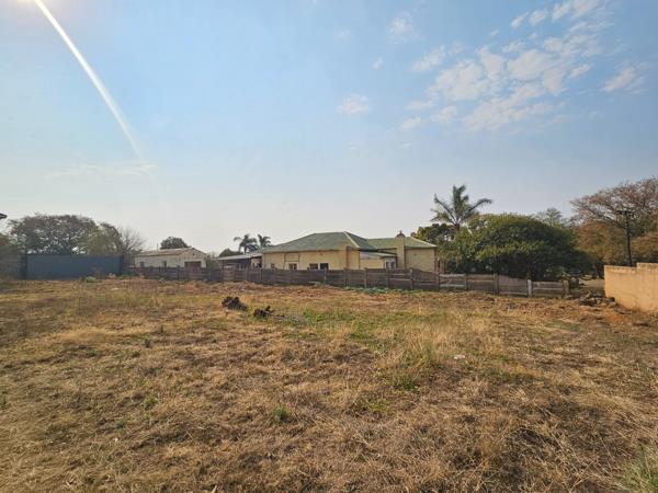 715 m² Land