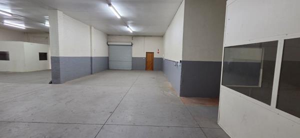 235  m² Industrial space