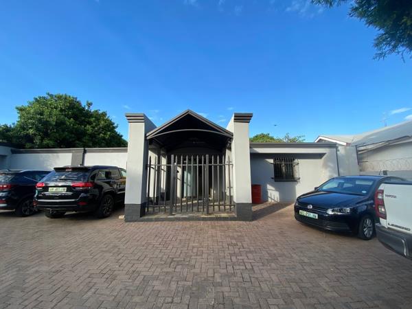 150  m² Commercial space