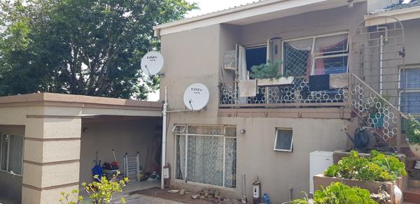 9 Bedroom House