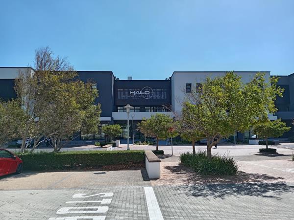 98  m² Commercial space