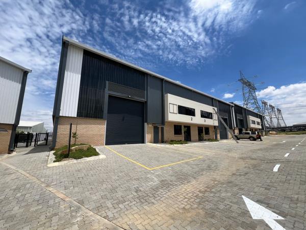 571  m² Industrial space