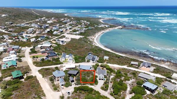 599 m² Land