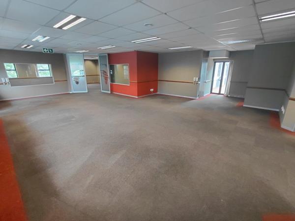 382  m² Commercial space