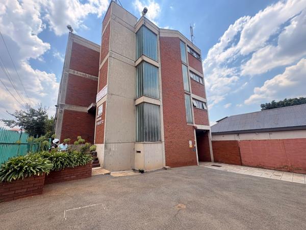 657  m² Commercial space