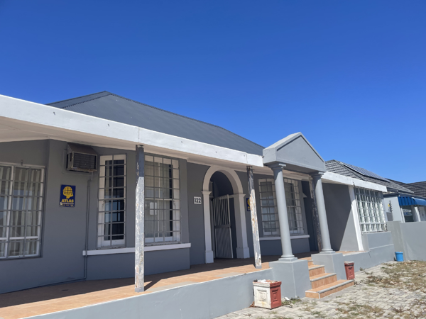 272  m² Commercial space