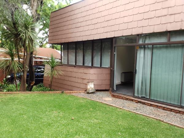 330.3  m² Commercial space