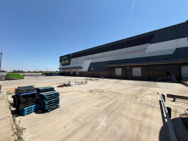 8 124  m² Industrial space