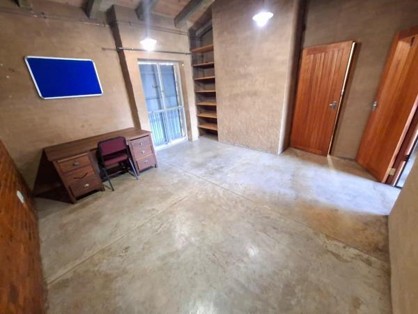 10 Bedroom Apartment