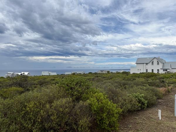 4 597 m² Land