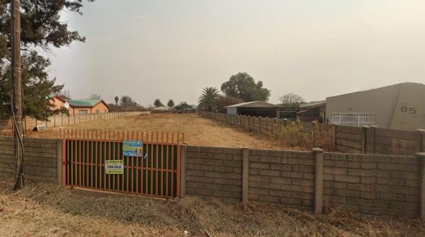 2 200 m² Land