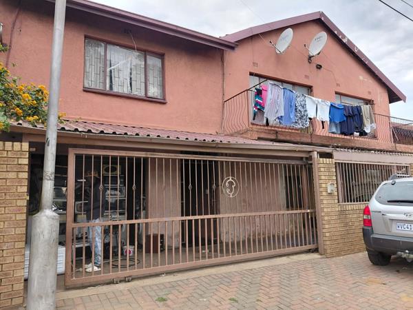 12 Bedroom House