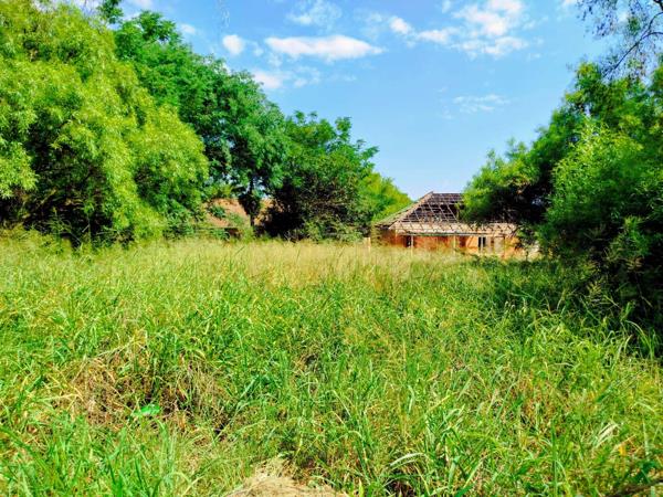 1 041 m² Land