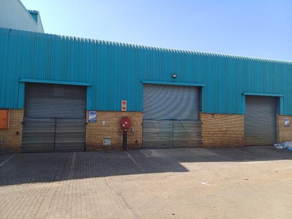 952  m² Industrial space