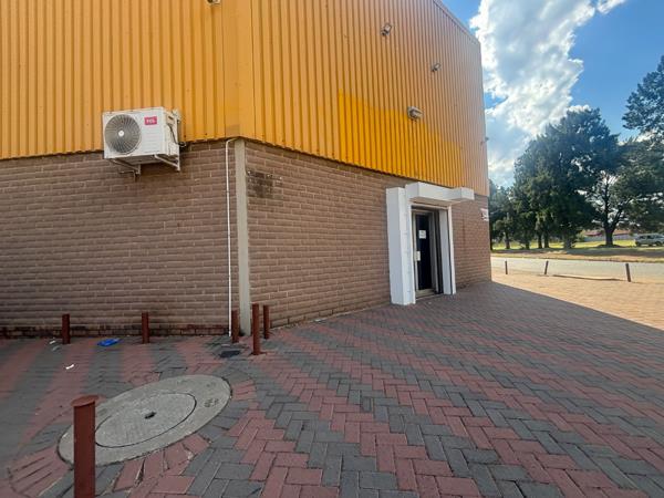 402  m² Office Space