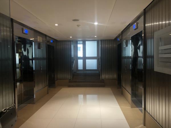 102.2  m² Commercial space