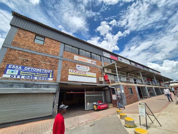 250  m² Retail Space